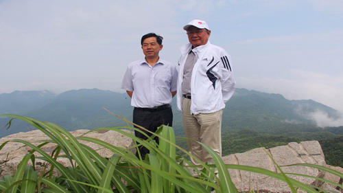 省政协常务副主席李佑才考察大老岭