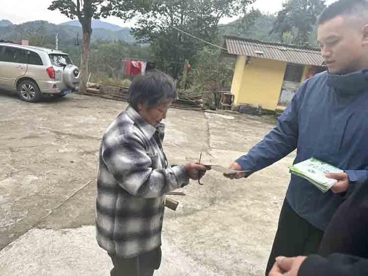 大老岭管理局：秋季草木干 防火要当先