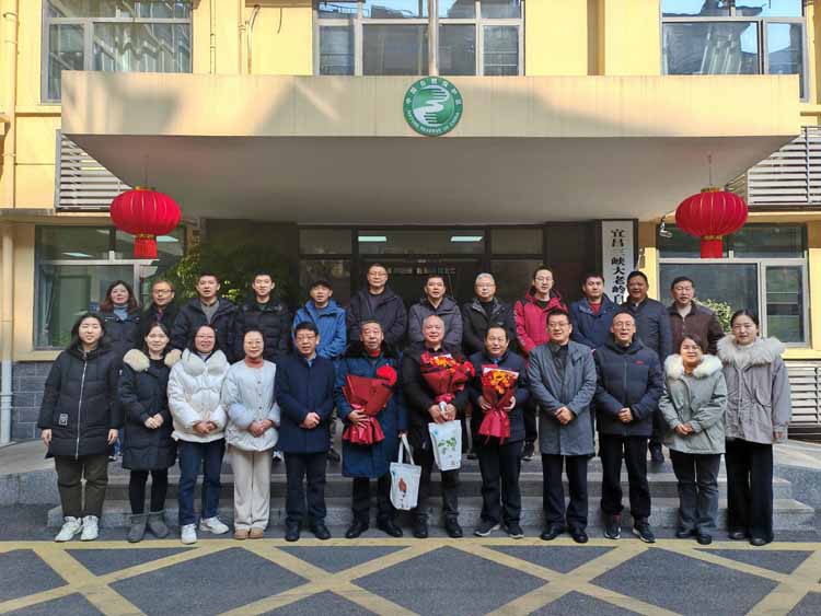 岁月映初心 荣退敬韶华 大老岭管理局举行荣退仪式